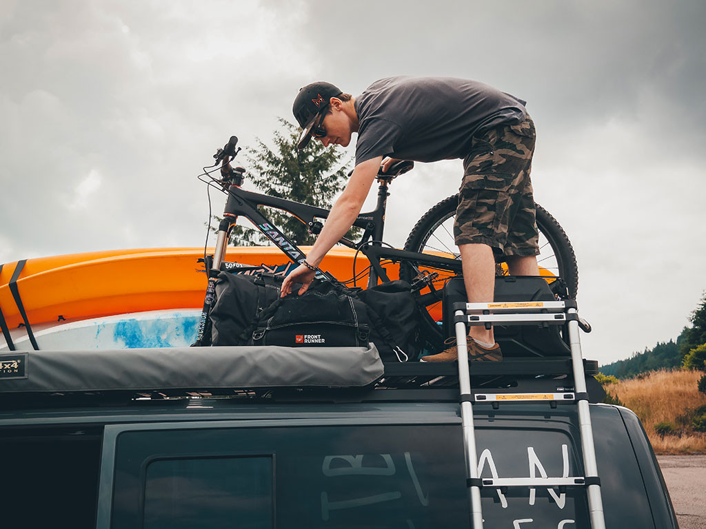 Alumiiniset teleskooppitikkaat / 2,9 m - Front Runner 6