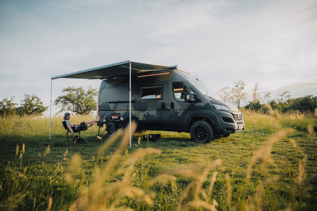 Dometic Perfectwall markiisin kiinnityskannattimet - Front Runner 7