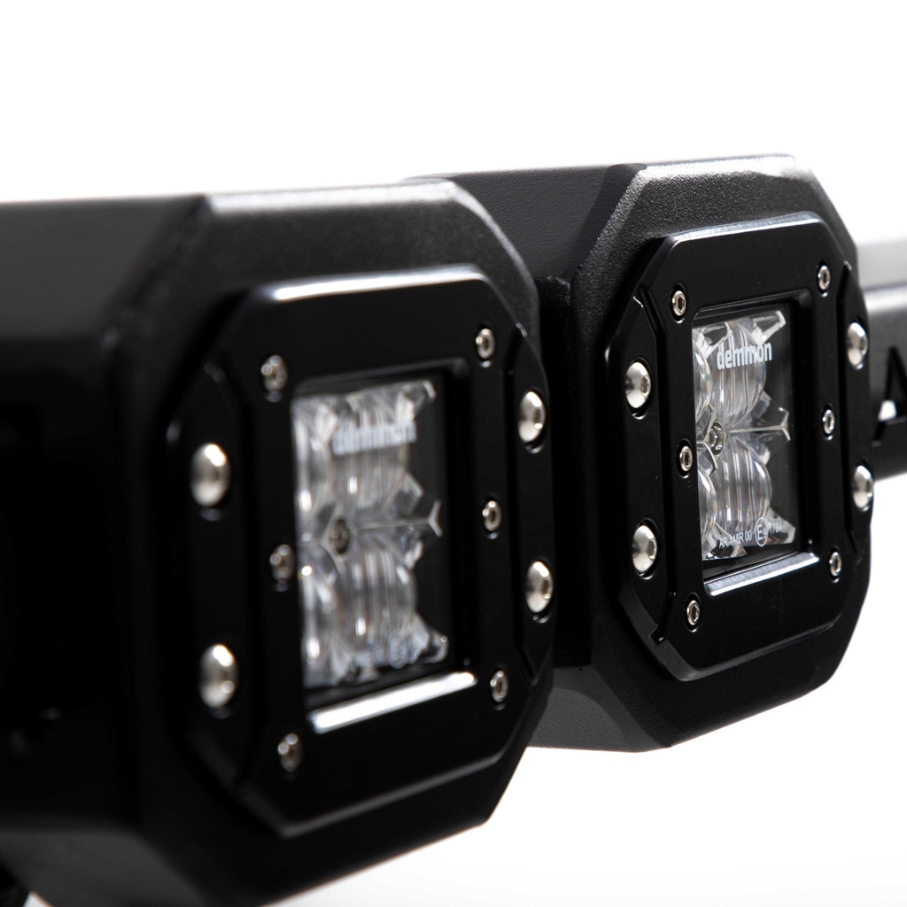 Pickup Lavakaari valoilla L 2