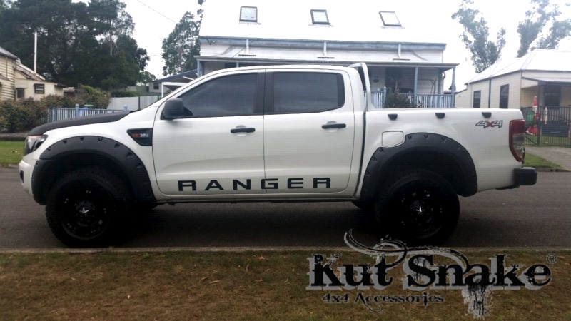 Lokasuojan levike 95mm, Ford Ranger MK2 12