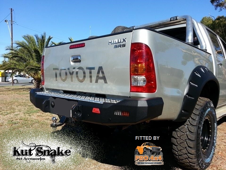 Lokasuojan levike, Toyota Hilux Vigo12-15 MONSTER 4