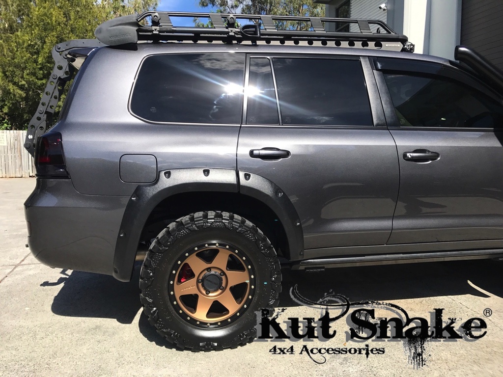 Fender Flares Toyota LC200 8