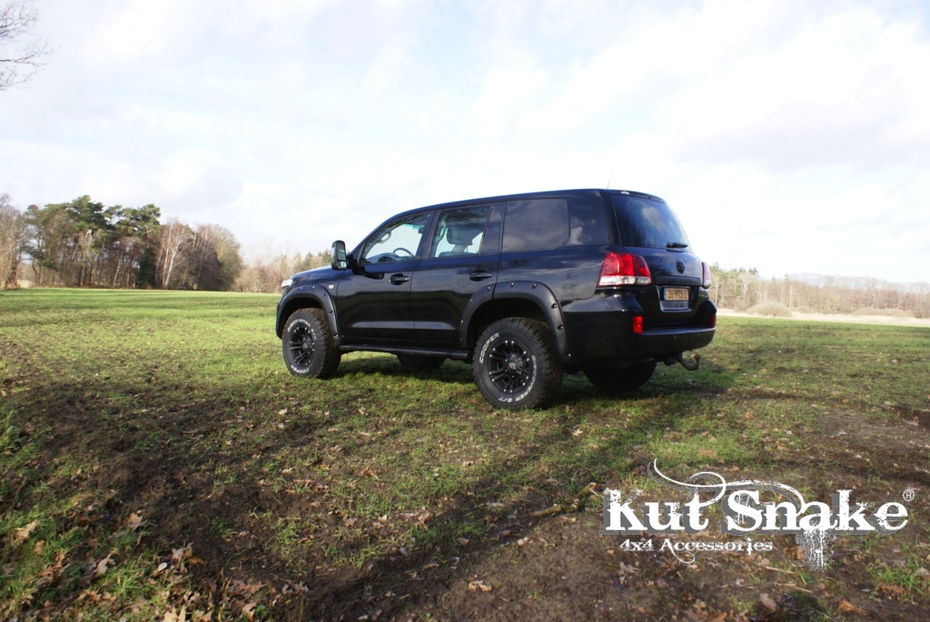 Fender Flares Toyota LC200 22