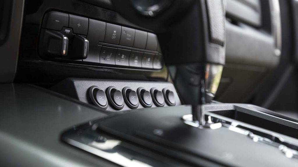 MLC Yleismallinen Valo Ohjain 4