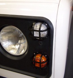 FRONT LAMP GUARDS
