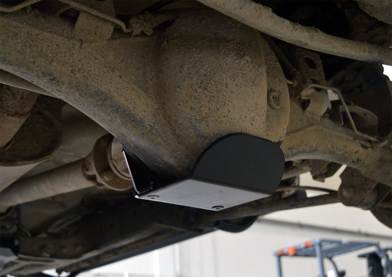 Takaperän panssari Pajeroon