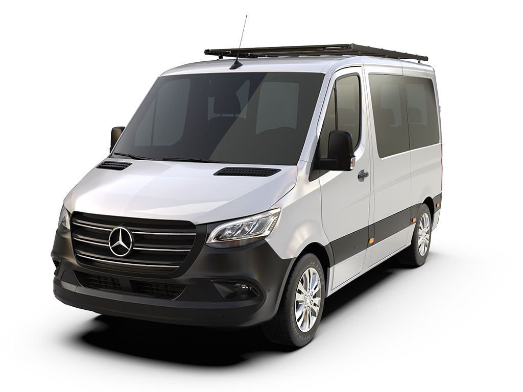 Mercedes Benz Sprinter (L1H1/144in SWB/Standard Roof) (2007-nykyinen) Slimpro pakettiautoteline - Frontrunnerilta